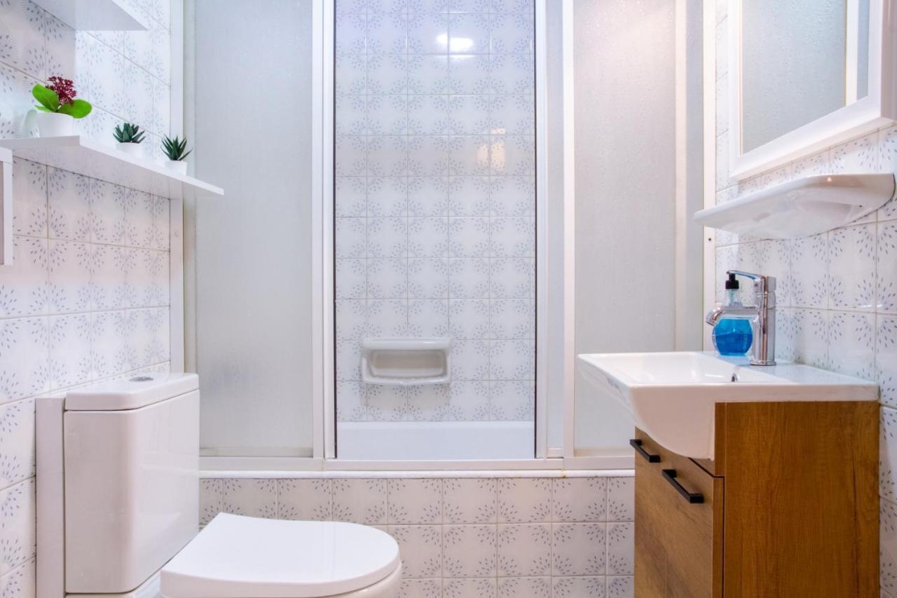 Gorgeous Flat With Balcony In Izmir Konak Apartment Ngoại thất bức ảnh